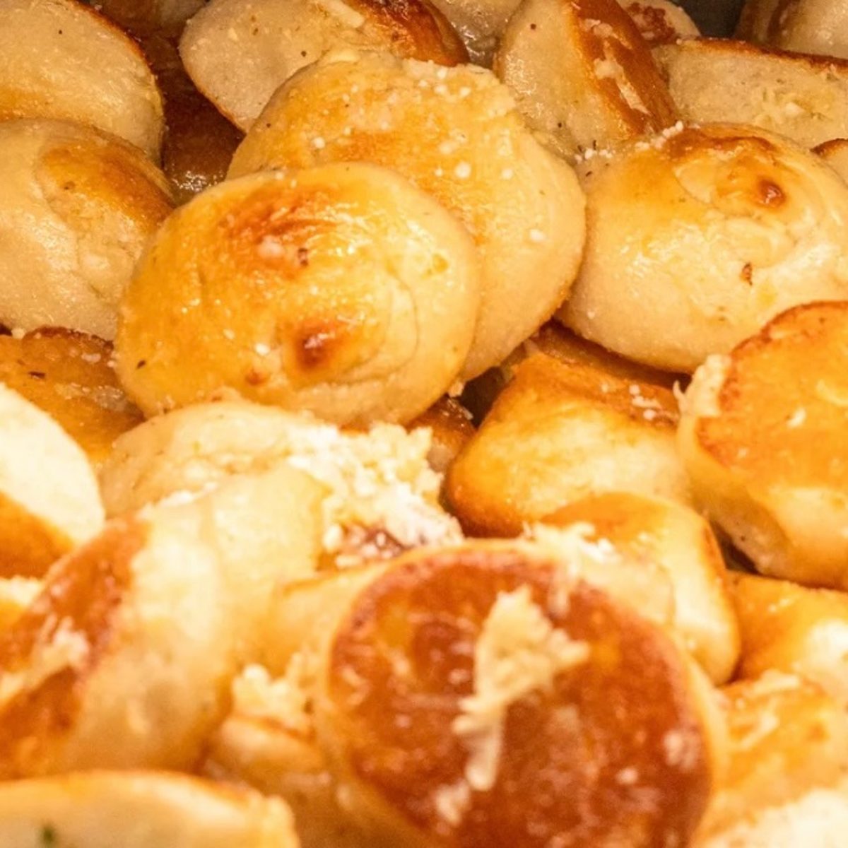 Garlic Knots (3)