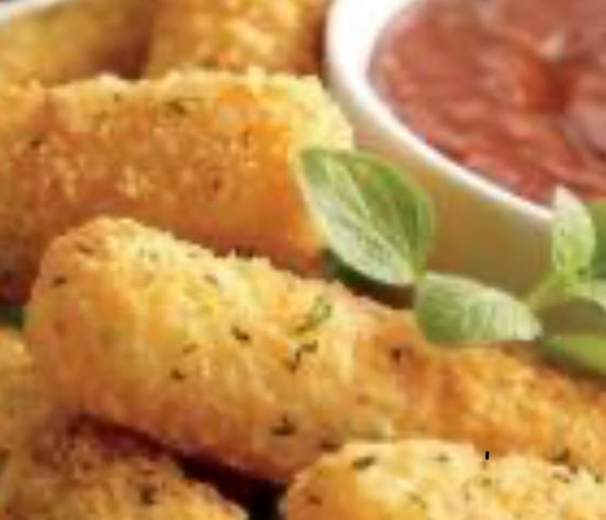 Mozzarella Sticks (8).